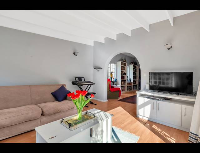 4 BEDROOM HOUSE FOR SALE IN EMMARENTIA